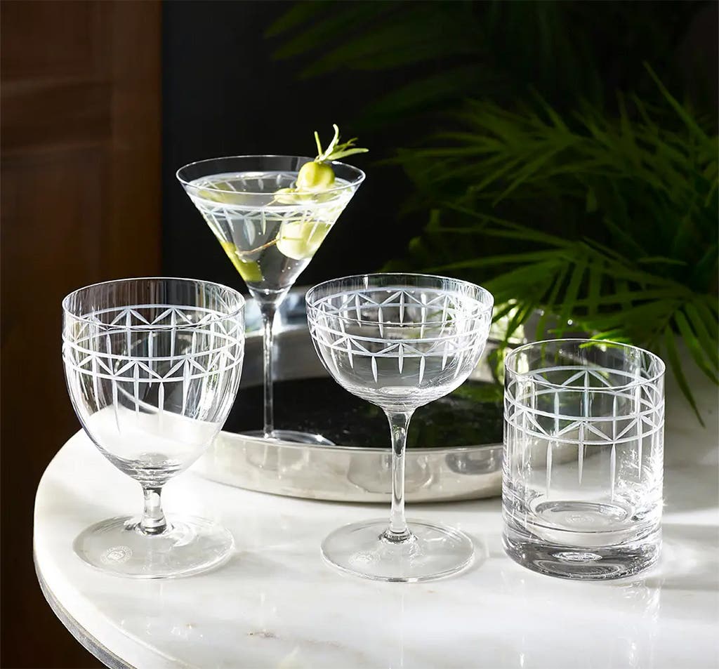 Mugs & glassware